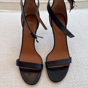 Givenchy black sandal heel